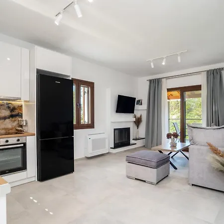 Socrates Gardeno Luxury Sea View Pool Escape