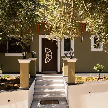 Holiday home Socrates Vitalades