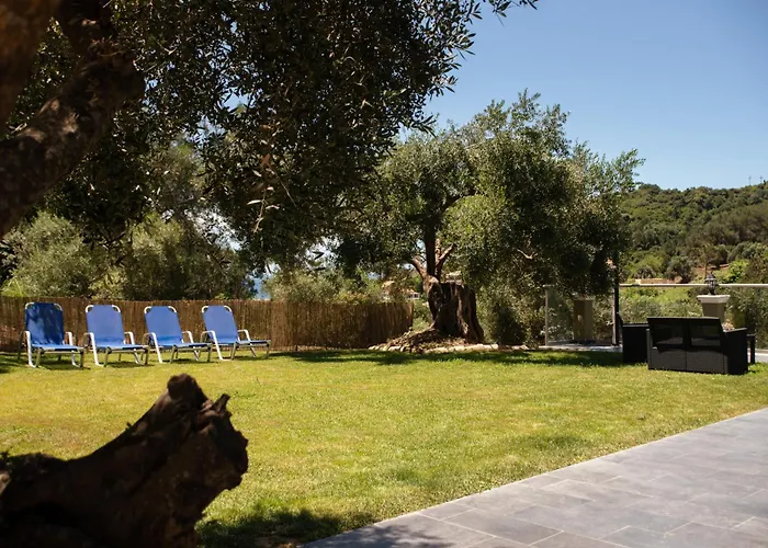 Semesterbostad Socrates Vitaládes