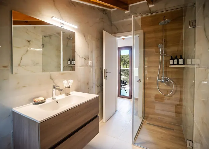 Vakantiehuis Socrates Gardeno Luxury Sea View Pool Escape *
