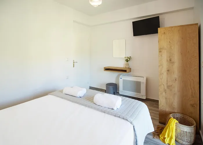 Socrates Semesterbostad Vitaládes